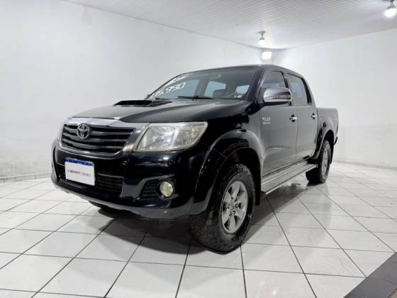 TOYOTA HILUX 3.0 SRV 4X4 CD 16V TURBO INTERCOOLER DIESEL 4P AUTOMÁTICO TOYOTA HILUX 3.0 SRV 4X4 CD 16V TURBO INTERCOOLER DIESEL 4P AUTOMÁTICO
